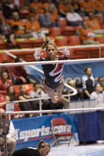 07NCAA1S6D_0560_NikkiC